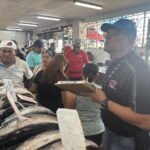 Acodeco verifica balanzas y precios en mercado mariscos Acodeco verifica balanzas y precios en mercado mariscos