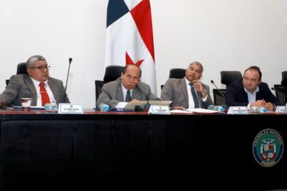 Aprueban traslados y crédito estatal para obras clave