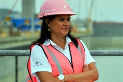 Ilya Espino dirigirá Canal de Panamá hasta el año 2033 La Autoridad del Canal de Panamá informó que en los próximos días iniciará el proceso formal de transición administrativa conforme a los procedimientos institucionales establecidos.