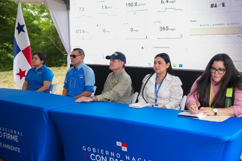 miambiente inaugura moderna estación para proteger río la villa Los Santos, Panamà.