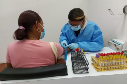 Laboratorio Clínico del Complejo Hospitalario fortalece capacidad diagnóstica nacional Laboratorio