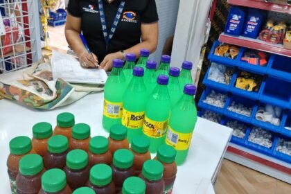Acodeco retira productos vencidos durante operativos comerciales en Colón Detectan productos vencidos y deteriorados en comercios