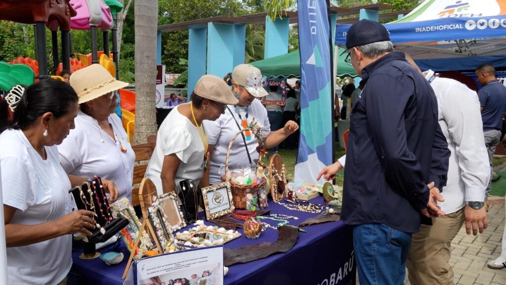 Puerto Barú fortalece apoyo a pescadores artesanales en Boca Chica https://miboquetepositivo.com/wp-content/uploads/2026/05/WhatsApp-Image-2026-05-29-at-11.09.28-AM.jpeg
