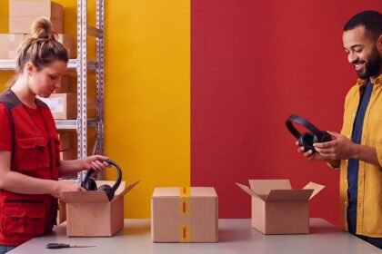 Un informe global de DHL advierte que la inteligencia artificial, la sostenibilidad y los nuevos hábitos digitales están transformando el comercio electrónico mundial.
