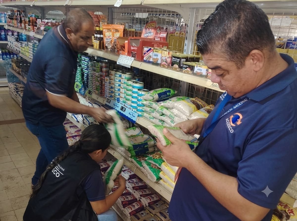 Larvas, gorgojos y productos vencidos fueron detectados por Acodeco en operativos de fiscalización realizados en distintos distritos de la provincia de Los Santos.