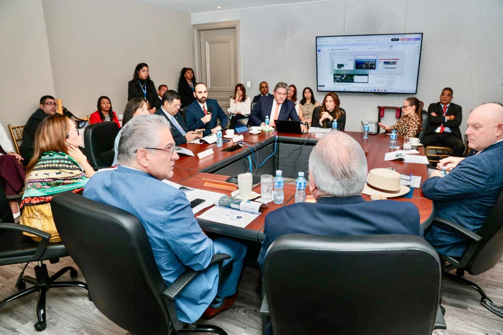 El proyecto APP contempla una inversión de B/.606.5 millones, beneficiará a más de 485 mil personas y generará más de 12 mil empleos.