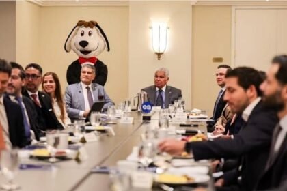 Panamá busca inversión internacional para financiar grandes proyectos