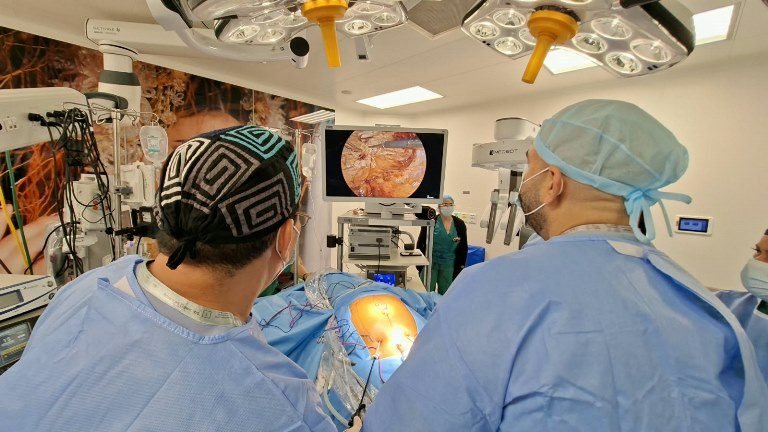 Ciudad de la Salud incorpora técnica PeTEP para hernias