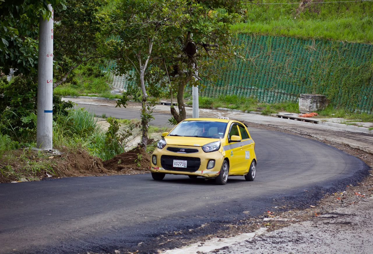 parcheo de calles en El Vallecito